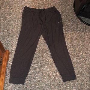 Nike Dri-Fit jogger sweatpants. Size XXL. Grey.